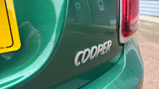 MINI Hatchback 1.5 Cooper Classic 3dr Auto Petrol Hatchback